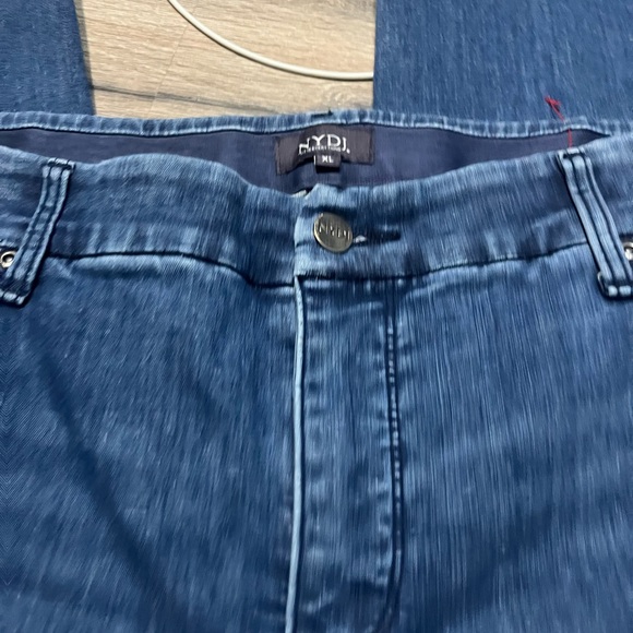 NYDJ Classic Straight Leg Blue Jeans - Picture 2 of 7